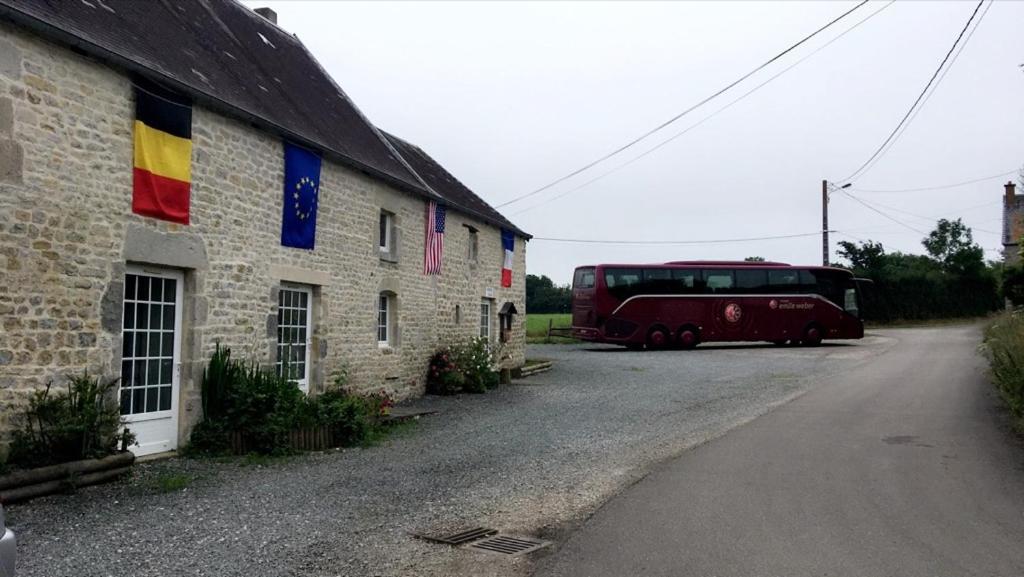 Chevrerie De La Huberdiere Villa Liesville-sur-Douve Bagian luar foto